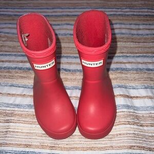 Toddler size 6 hunter rain boots